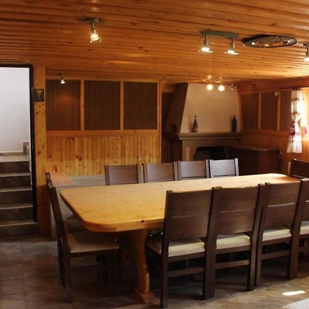 Ezerets Guest House Anita Екстер'єр фото