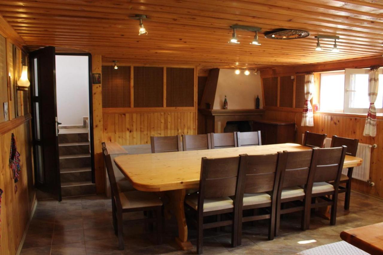Ezerets Guest House Anita Екстер'єр фото